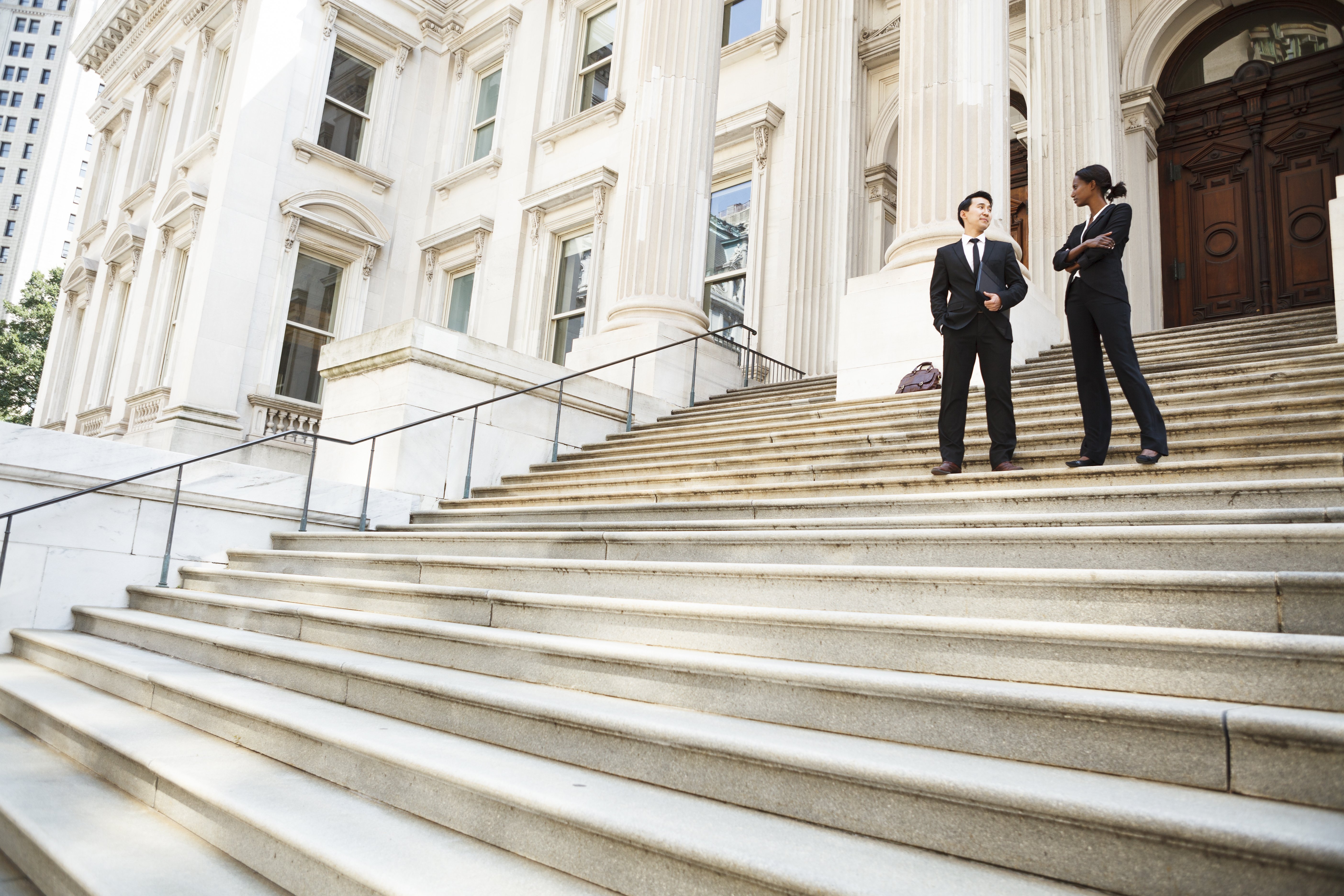 lawyers-outside-building